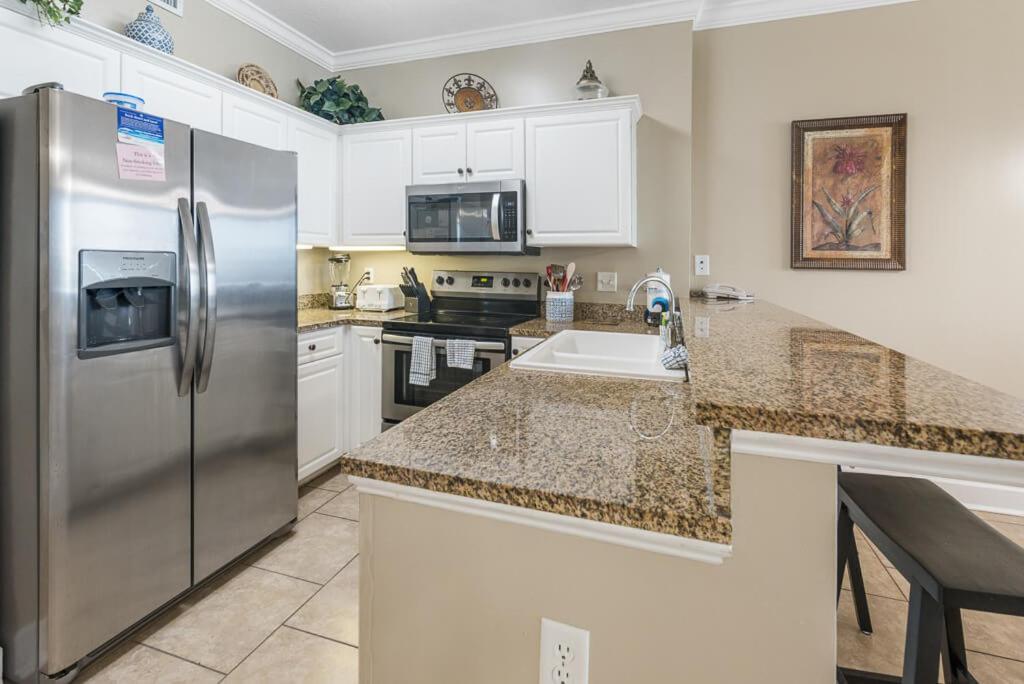 Island Royale: Beachfront Condo in Gulf Shores Exterior photo